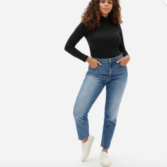 EVERLANE High Rise Kick Crop Raw Hem Medium Wash Jeans Size 27 Regular #2015 - Picture 1 of 9